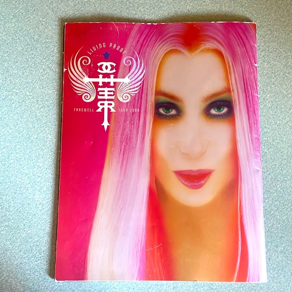 Cher Living Proof Tour Book 2003 - Picture 3 of 11